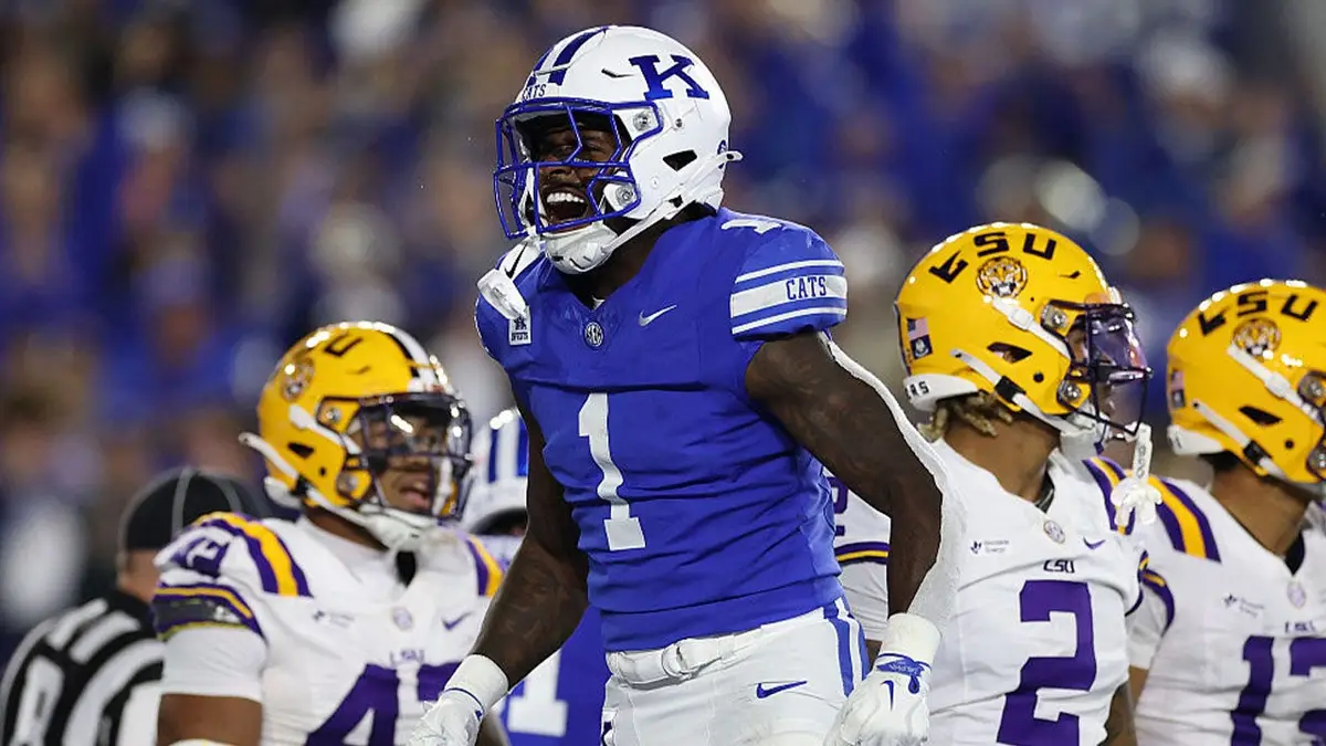CJ Baxter #1of the Kentucky Wildcats