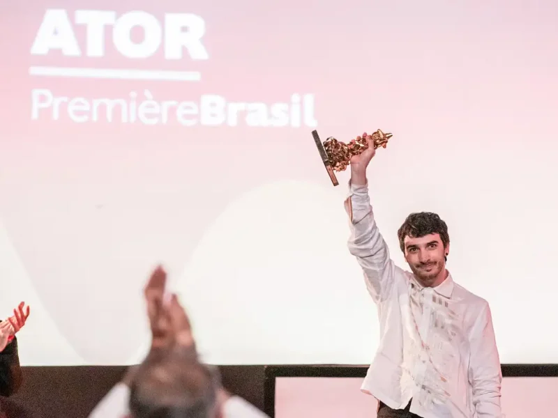 Festival do Rio consagra A Margem do Rio e documentário Elza na noite do Troféu Redentor