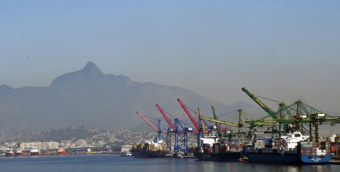 Governo reduz previsão de superávit comercial de 2026 para US$ 84,4 bilhões
