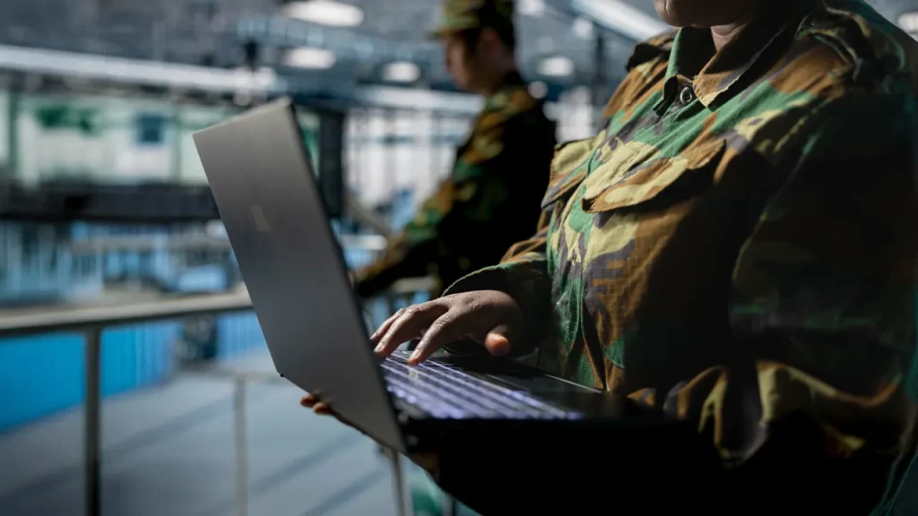 Exército dos EUA investiga falhas em freezers de bases militares e não descarta ciberataque