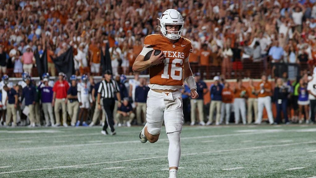 Sophie Cunningham’s cowboy hat message has fans talking, Holly Rowe’s WNBA Finals plan & Is Texas’ field gray?