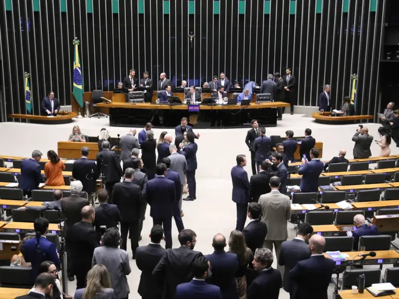 Bancada feminina no Congresso será a maior da história, mas ainda fica longe da equidade