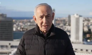 Israel diz que vai apurar autoria de ataque a voo da Flydubai e não descarta envolvimento do Irã