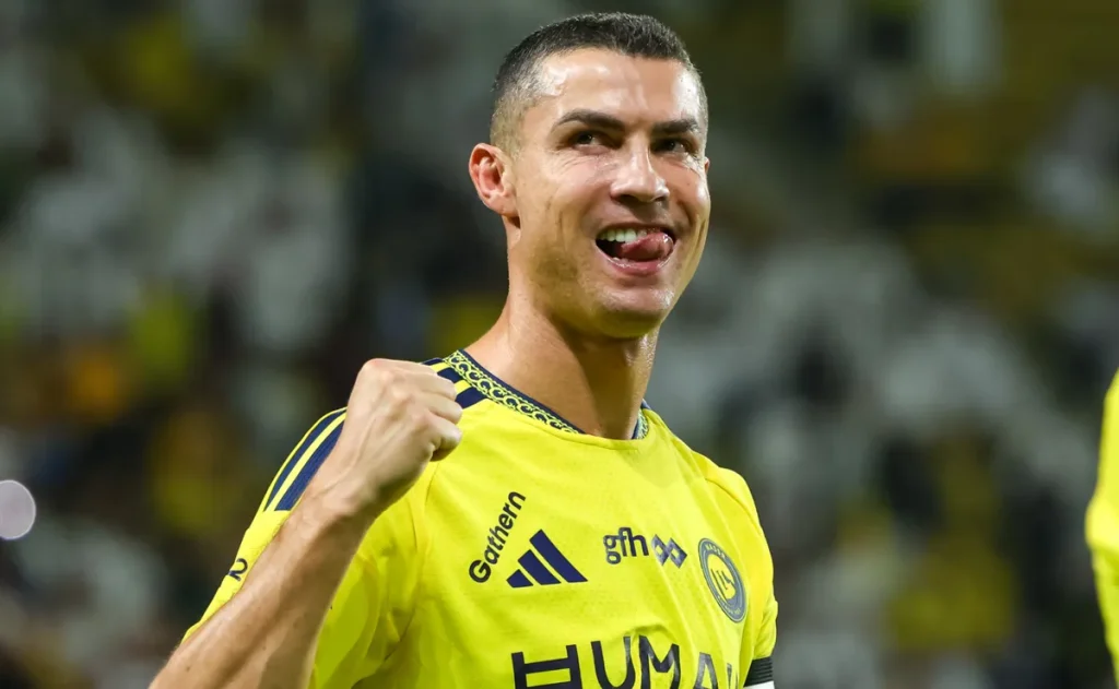 Ronaldo marca em vitória do Al Nassr, mas segue distante da artilharia do Saudita