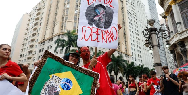 Ato estudantil no Rio reforça campanha de Lula com pauta de educação e fim da escala 6x1