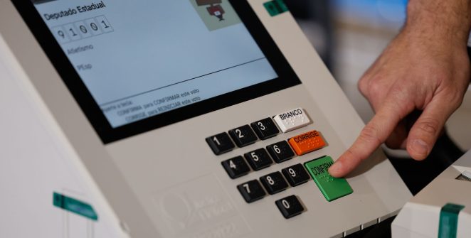 Urna eletrônica terá barra de progresso e seis cargos na votação deste domingo