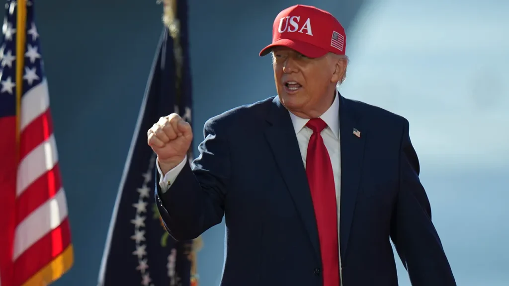 DNC processa governo Trump por uso de US$ 20 milhões em anúncios políticos