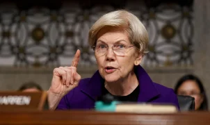 Elizabeth Warren confronted on Democrats accepting donations from billionaires
