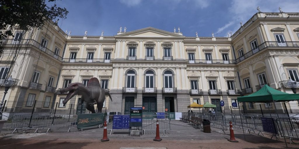 Museu Nacional da UFRJ recebe novo aporte de R$ 10 milhões para reconstrução