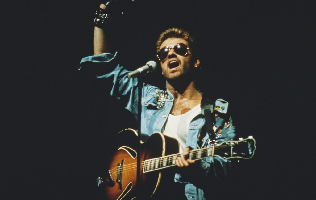 Guitarra do clipe de Faith é leiloada por £180 mil em meio a disputa familiar