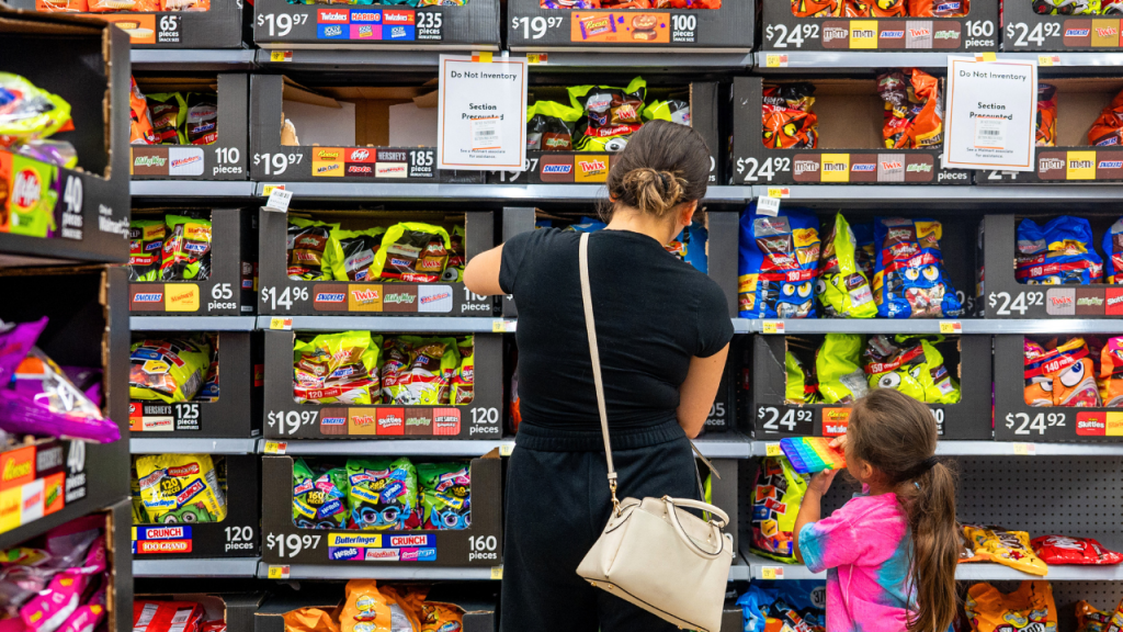 Preço dos doces sobe 7,7% e pressiona orçamento do Halloween nos EUA