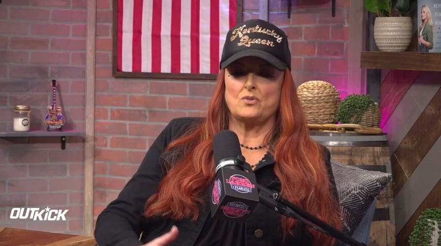 Wynonna Judd Reacts to Ella Langley Show Cancelation | Tomi Lahren is Fearless
