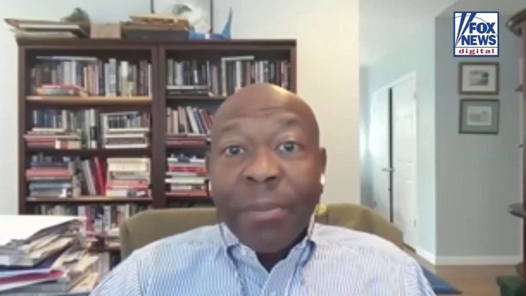 Cineasta questiona Smithsonian por não exibir documentário White Guilt em sessão pública