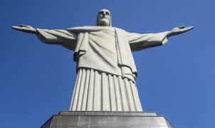 Cristo Redentor completa 95 anos com ações sociais e vigília no Corcovado