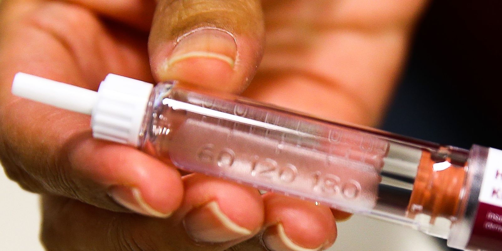 Anvisa proíbe insulina e tirzepatida irregulares e manda recolher dois lotes de medicamentos