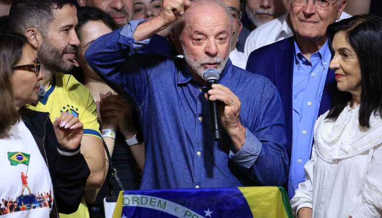 Lula promete novo modo de governar e prioridade à economia digital em quarto mandato