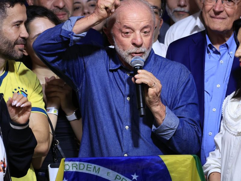 Lula promete novo modo de governar e prioridade à economia digital em quarto mandato