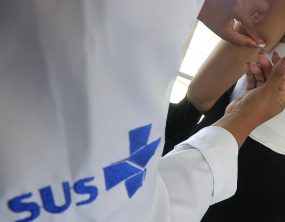 Surto de sarampo nos EUA acende alerta no Brasil e pressiona vigilância sanitária