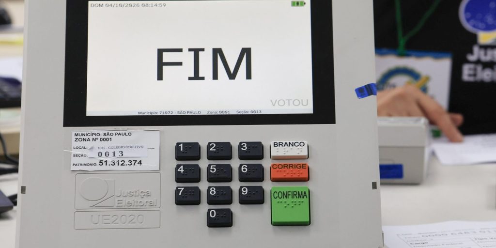 Primeiro turno tem 421 urnas substituídas nas duas primeiras horas de votação