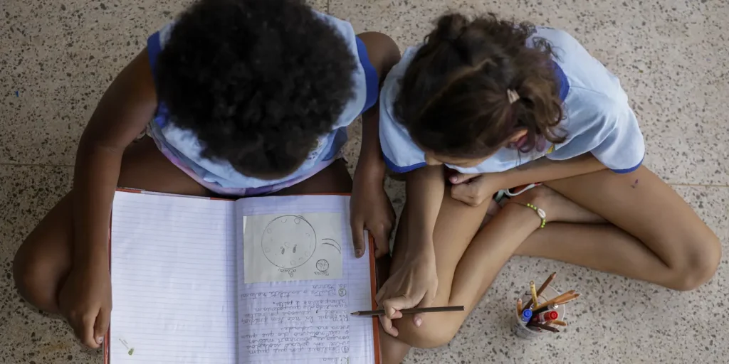 Redes de ensino ampliam estruturas de equidade racial, aponta diagnóstico do MEC