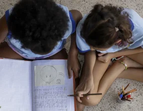 Redes de ensino ampliam estruturas de equidade racial, aponta diagnóstico do MEC