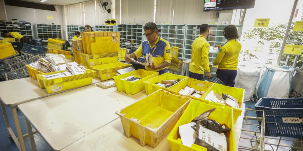 Correios e AliExpress renovam parceria para reduzir prazos de entrega no Brasil