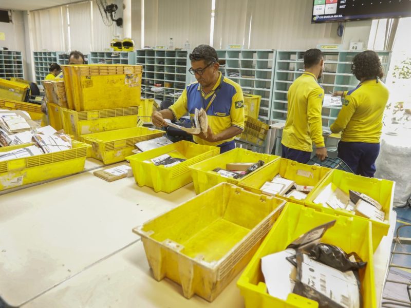 Correios e AliExpress renovam parceria para reduzir prazos de entrega no Brasil