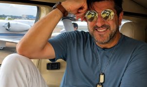 Piloto e youtuber Lito Sousa morre aos 59 anos por doença neurológica rara