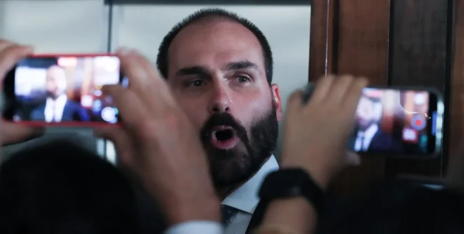 Eduardo Bolsonaro tem prisão aberta e pena pendente no BNMP após condenação no STF