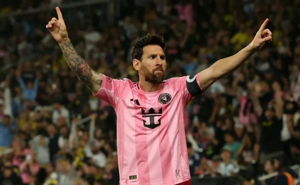 Messi chega a 20 assistências em 2026 e garante Inter Miami nos playoffs da MLS