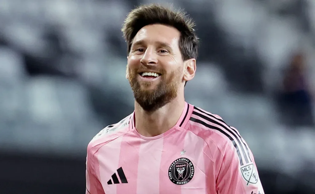 Messi recebe Prêmio Princesa das Astúrias e dedica conquista ao pai: Ele está curtindo também