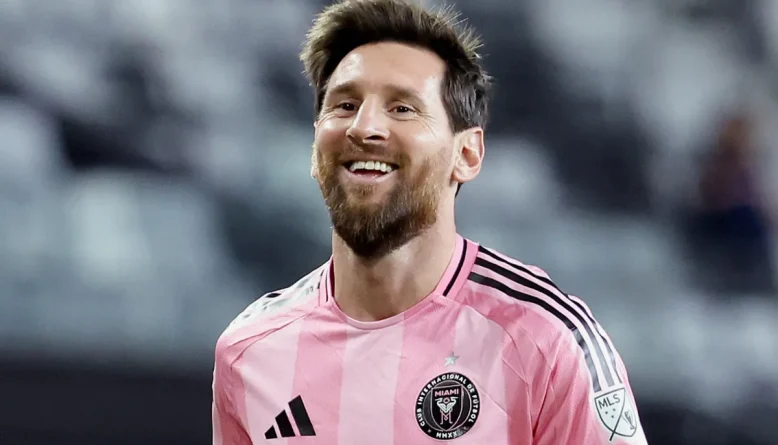 Messi recebe Prêmio Princesa das Astúrias e dedica conquista ao pai: Ele está curtindo também