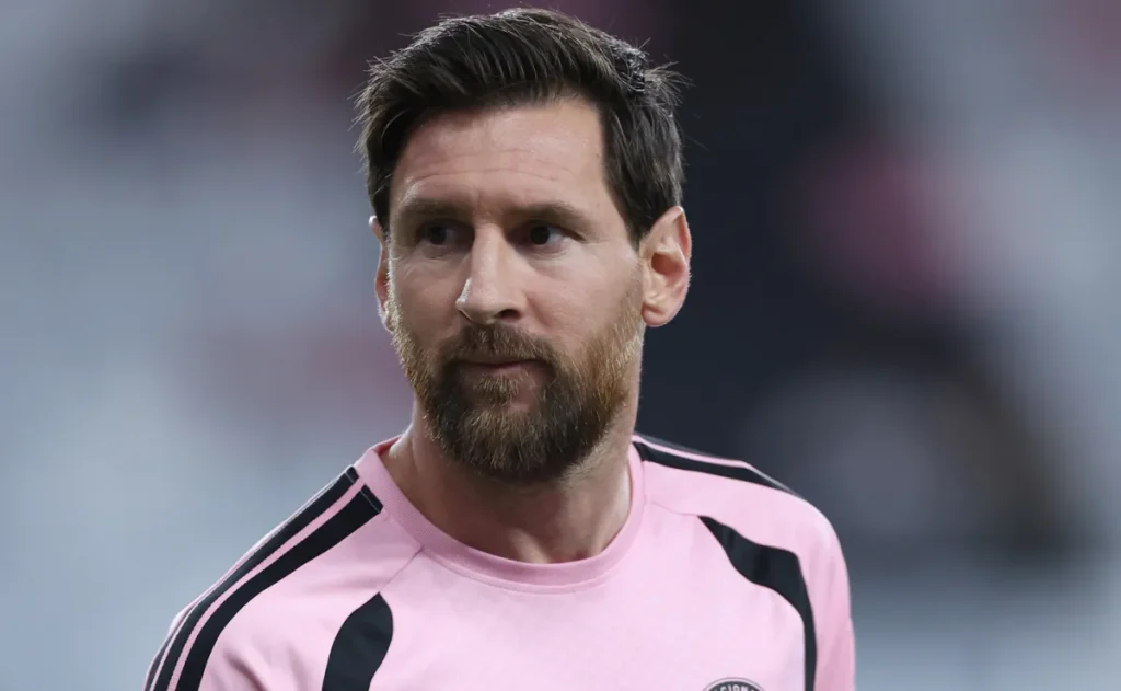 Messi elege Yamal e Cubarsi, mas surpreende com Ibrahim Maza em voto para a Kopa