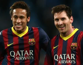 Neymar diz que seu auge foi no PSG, não no Barcelona de Messi