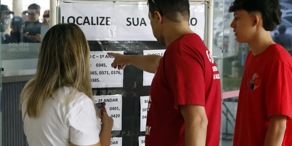 TSE aponta 444 seções com novo endereço e 130 mil eleitores votarão em outro local no 2º turno