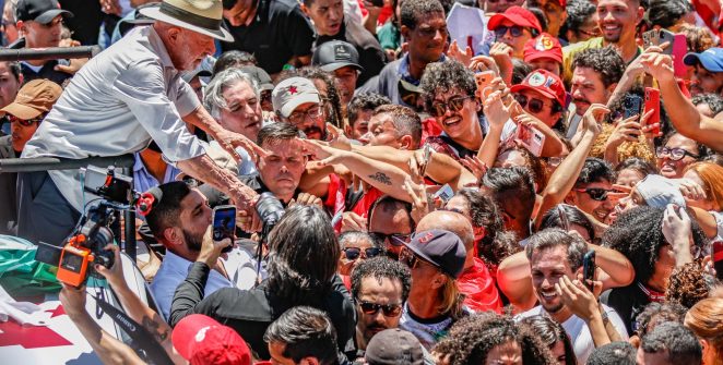 Lula diz em Ceilândia que país não será governado por sócios do Banco Master
