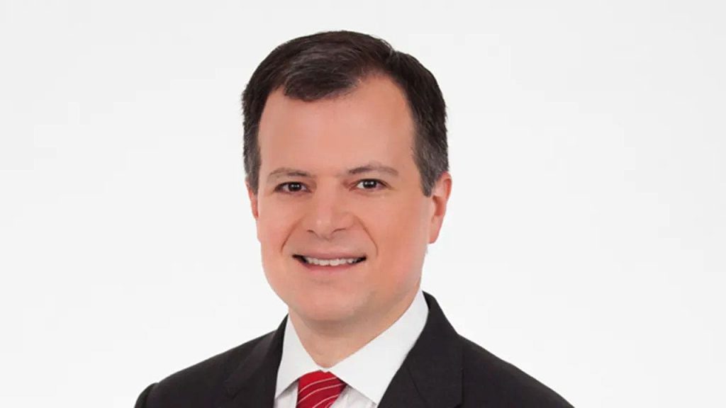 Correspondente relembra quase 30 anos na Fox News, de Diana a operações no Iraque e Venezuela