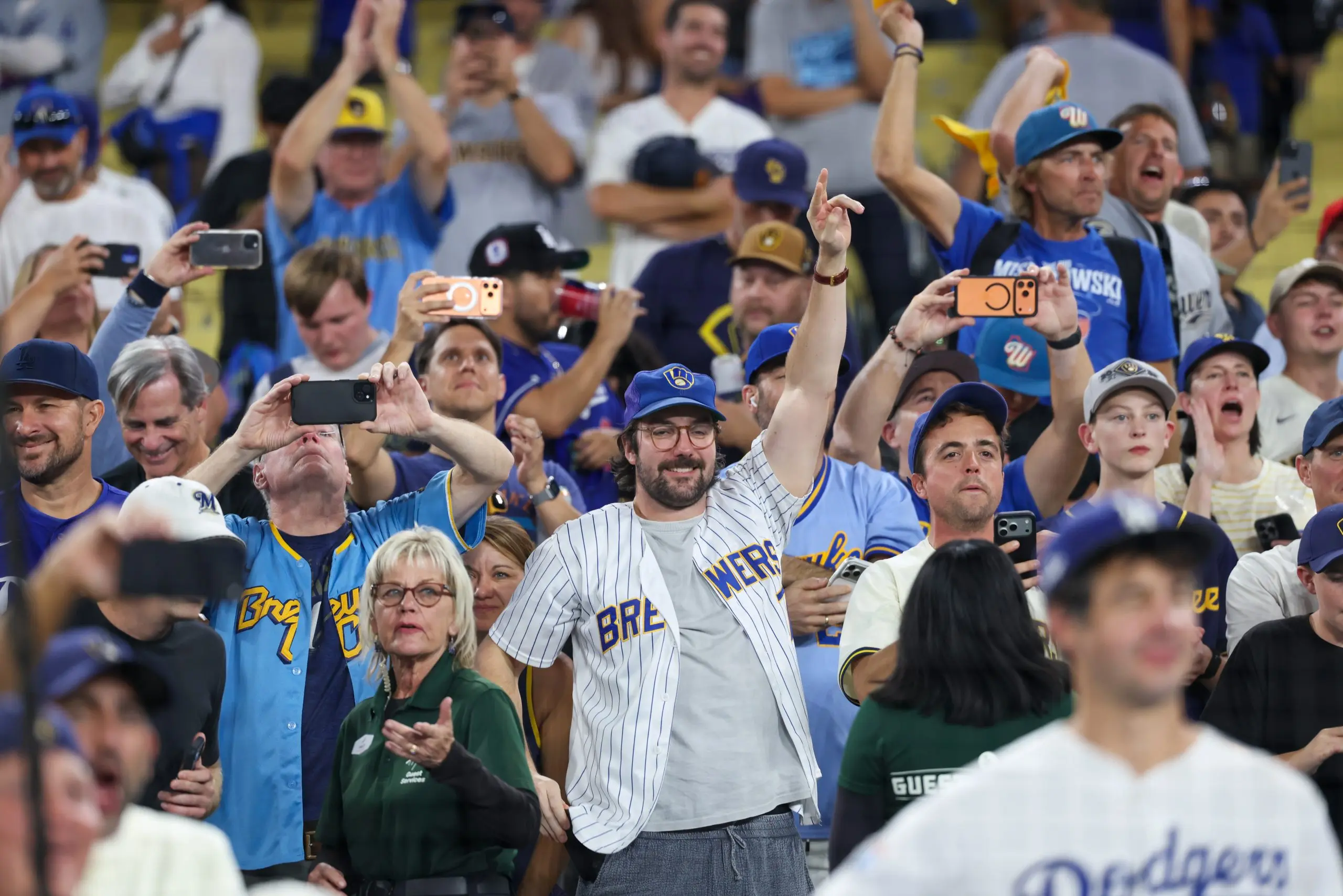 Promoção Timeless Ticket dos Brewers vira bilhete premiado para fãs após 11 anos