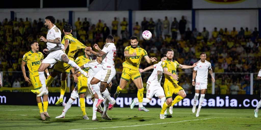 Mirassol bate Inter com um a mais e abre distância do Z-4