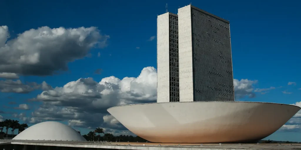 Eduarda Campopiano lidera votação para a Alesp com 1,95 milhão de votos; veja os 94 eleitos em SP