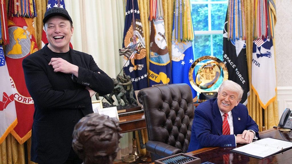 Trump concede a Musk a Medalha Nacional de Ciência após reconciliação