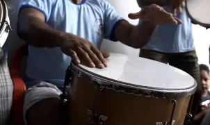 Musicoterapia utiliza som e voz como ferramentas de tratamento em saúde
