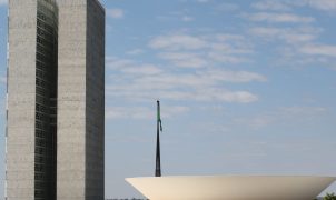 Câmara aprova teto de R$ 140 mil para MEI e perdão de dívidas até outubro de 2026