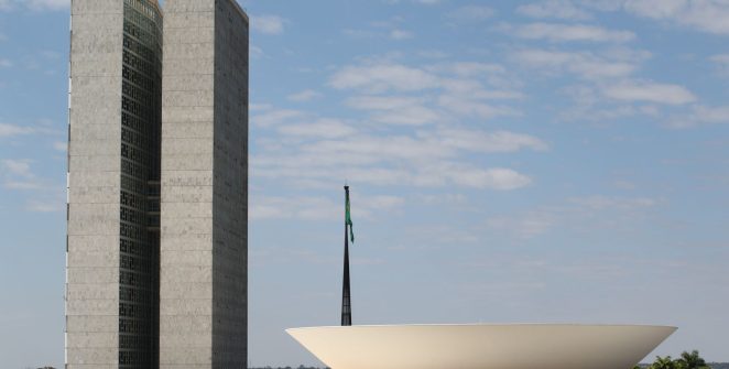 Câmara aprova teto de R$ 140 mil para MEI e perdão de dívidas até outubro de 2026