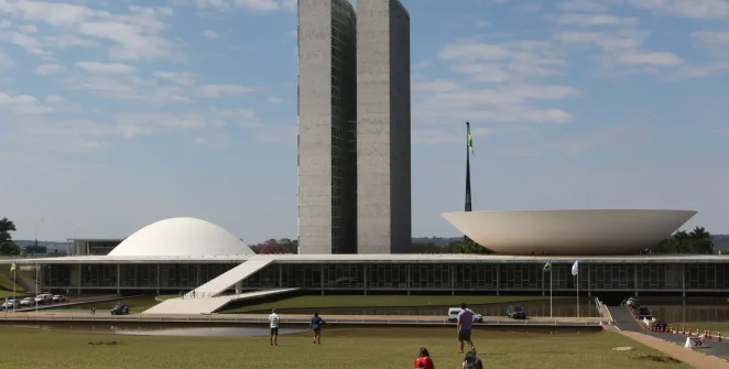 Senado pode antecipar 2º turno da PEC que acaba com a escala 6x1