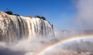 Cheia no Iguaçu: vazão das Cataratas chega a 13,6 milhões de litros por segundo e passarela segue fechada