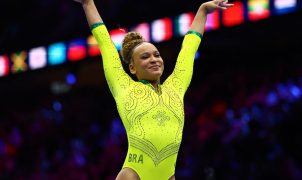 Rebeca Andrade lidera salto e Brasil garante cinco finais no Mundial de Roterdã