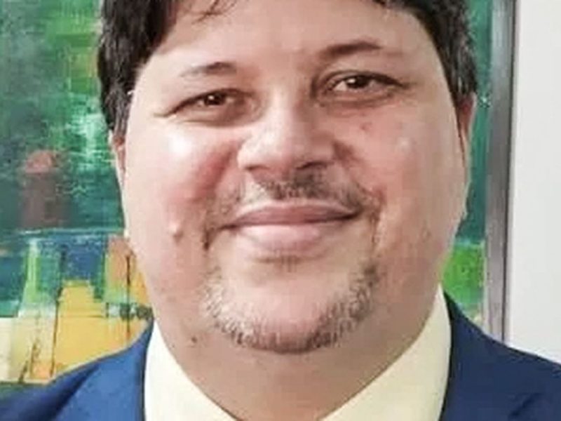 Brasil condena deportação de jornalista crítico a Milei e proibição de reingresso na Argentina