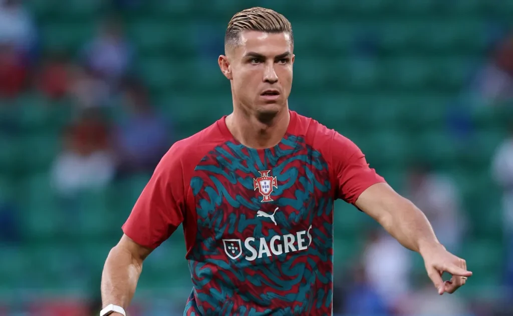 Relatório aponta que saída de Ronaldo da seleção portuguesa envolveu também o filho