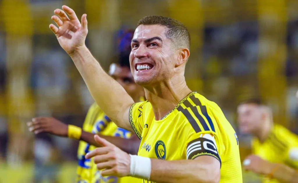 Aos 41 anos, Cristiano Ronaldo chega a 985 gols e persegue marca do milésimo até o fim de 2026